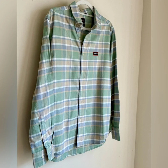Hugo Boss Men’s Long Sleeve Plaid Button-Down Shirt - Size L - Picture 9 of 10